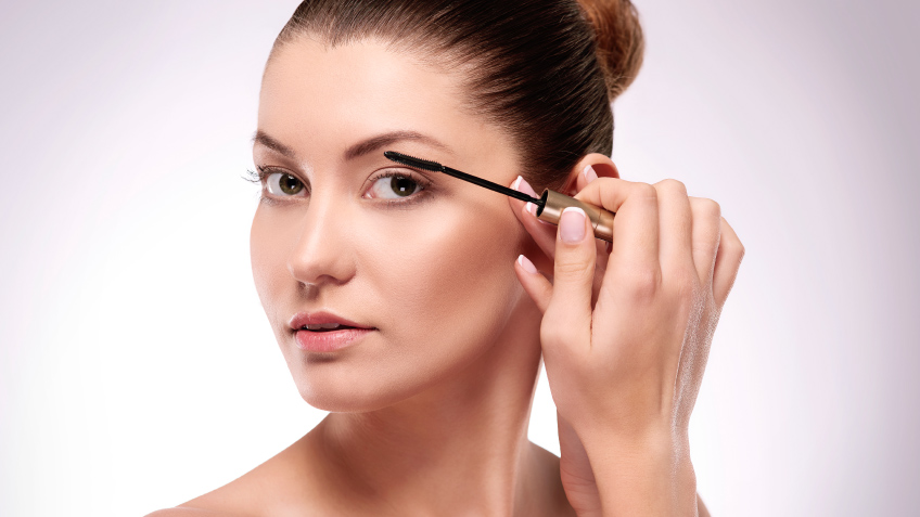 Pros y contras de los sueros para pestañas