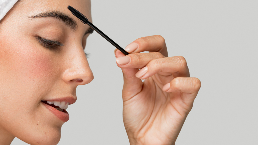 Pros y contras de los sueros para pestañas