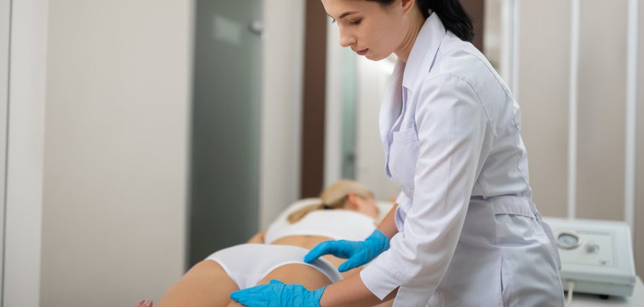 Estrías: qué son y cómo las tratan los dermatólogos